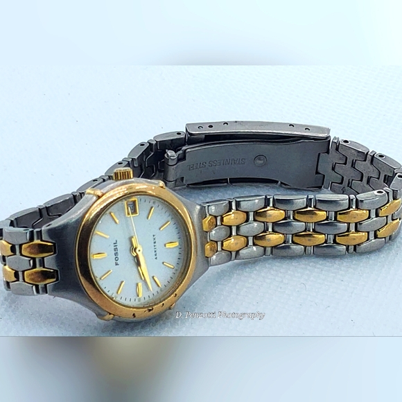 FOSSIL watch - Picture 11 of 16